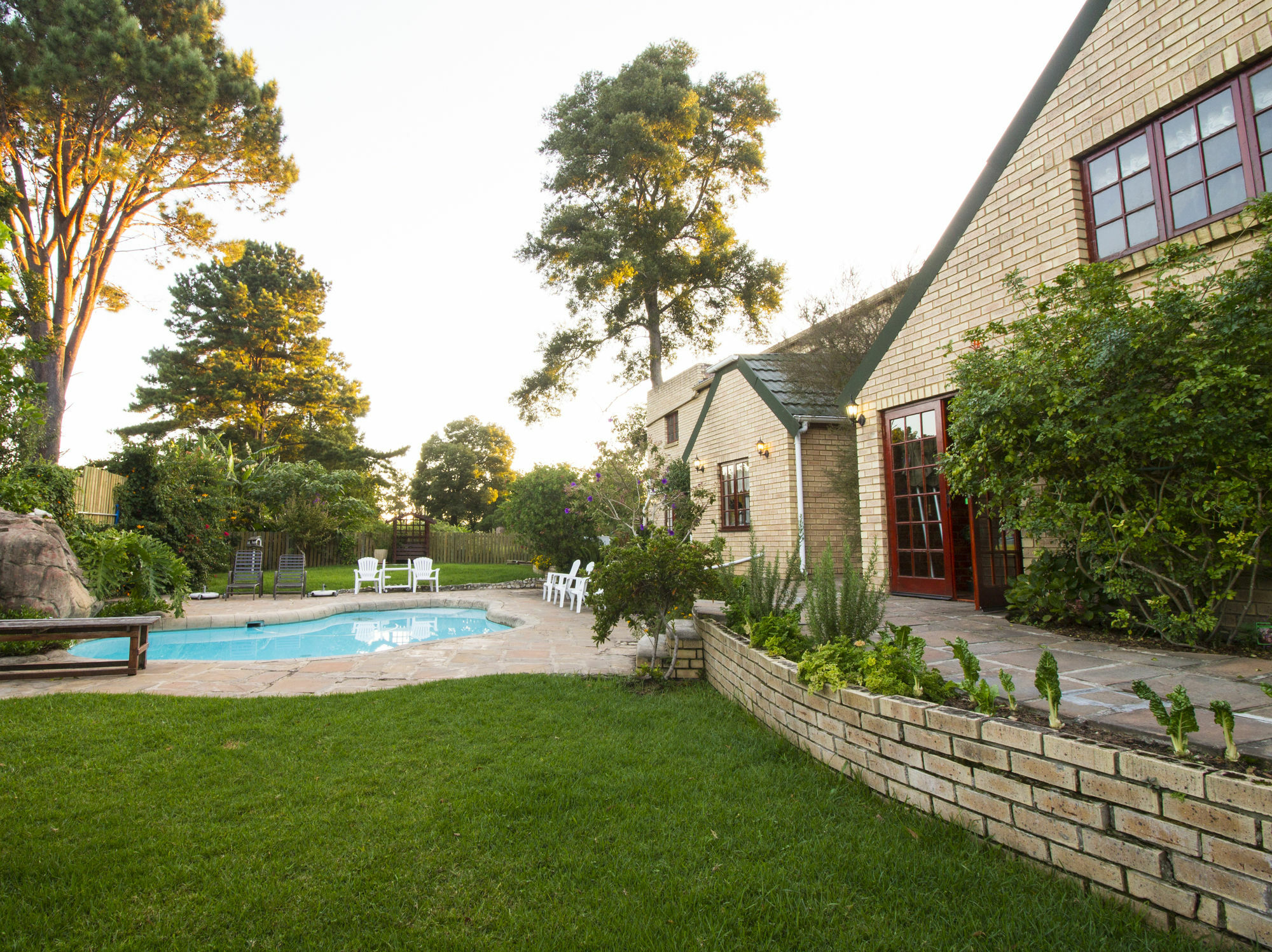 Storms River Guest Lodge Стормсривер Экстерьер фото